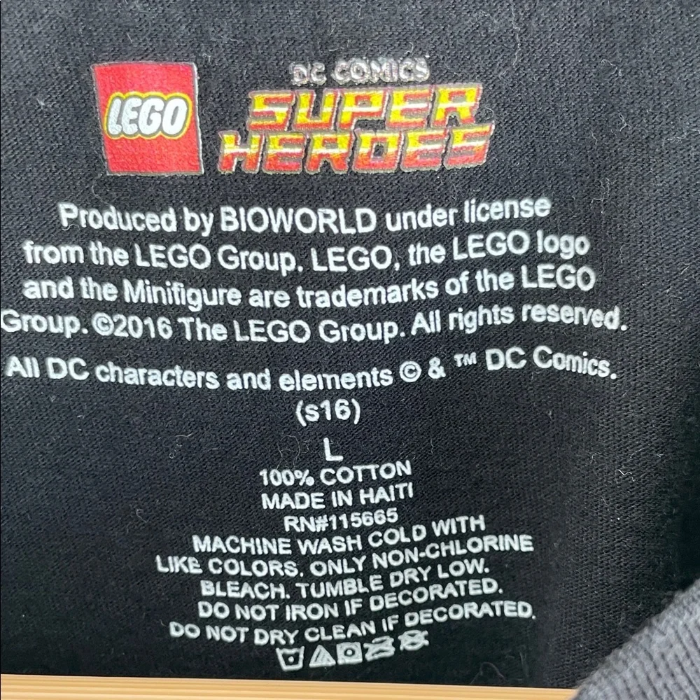 LEGO & DC COMICS Black Batman Graphic T-Shirt • Large